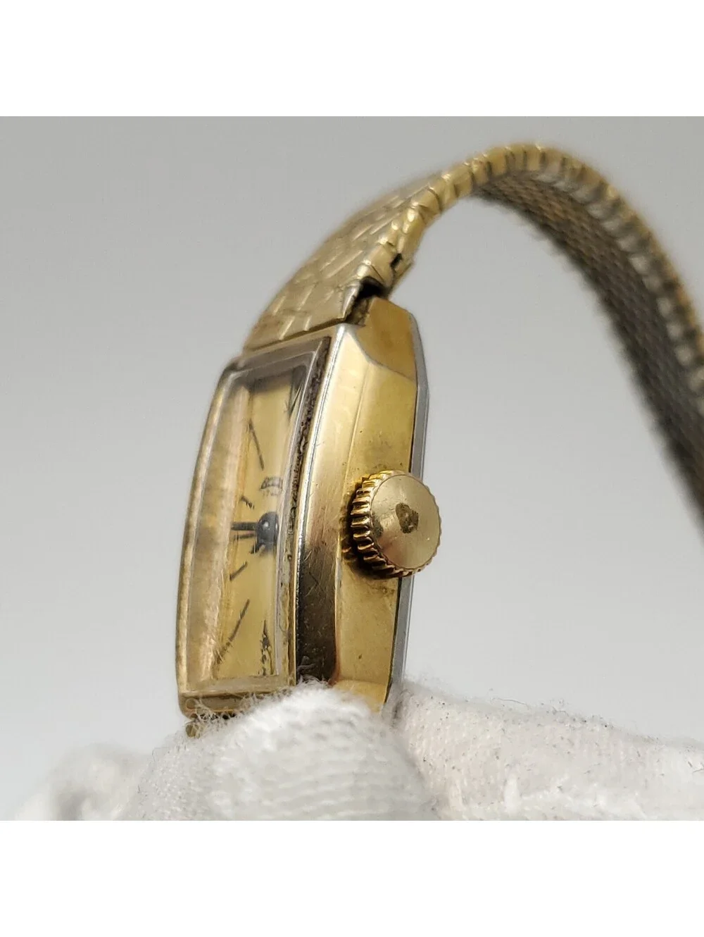Vintage Armitron Mechanical Wind Womens Watch Running 10mm 10k RGP